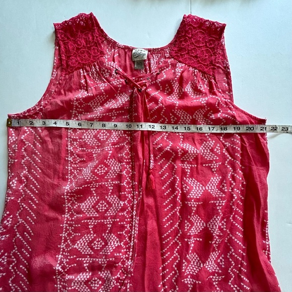 Como Vintage Women’s Sleeveless Red And White Blouse with Lace Shoulders XL - Picture 11 of 11